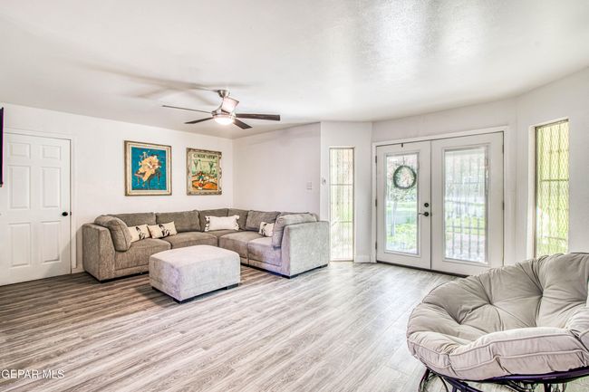 Living area front view | Image 6
