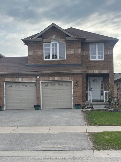 2067 Mcfadden Street, Innisfil, ON, L9S0H6 | Card Image