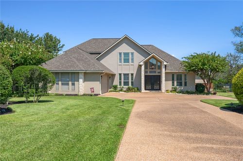 4805 Saint Andrews Dr, College Station, TX, 77845-4403 | Card Image