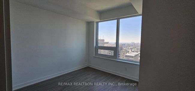 3801 - 8 Wellesley St W, Condo with 1 bedrooms, 1 bathrooms and null parking in Toronto ON | Image 7