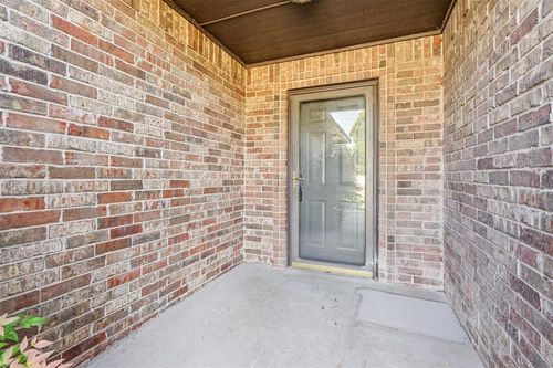 5024 Cinder Dr, Oklahoma City, OK, 73135-4220 | Card Image