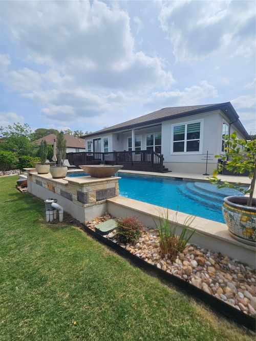 4076 Outpost Trce, Lago Vista, TX, 78645-6462 | Card Image