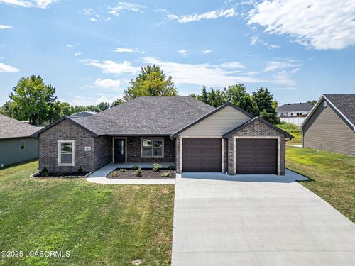 4809 Carly Dr, Jefferson City, MO, 65109-9520 | Card Image