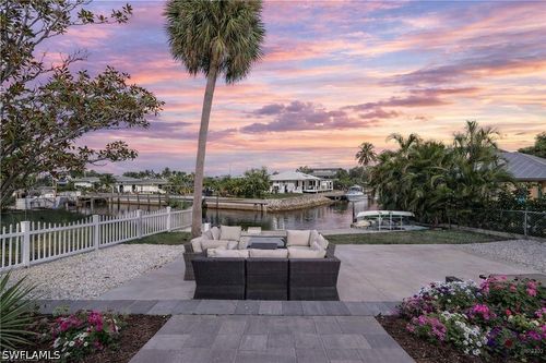 3461 Lakeview Dr, NAPLES, FL, 34112-5874 | Card Image