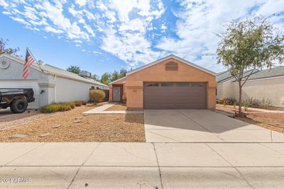 2867 W Muriel Drive, House other with 3 bedrooms, 2 bathrooms and null parking in Phoenix AZ | Image 1