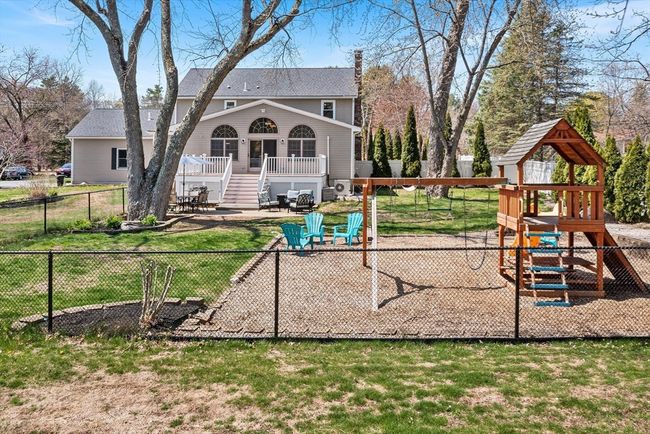 104 Holliston St, House other with 4 bedrooms, 3 bathrooms and 4 parking in Medway MA | Image 41