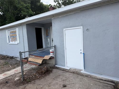 6044 Se Agnew Road, BELLEVIEW, FL, 34420 | Card Image