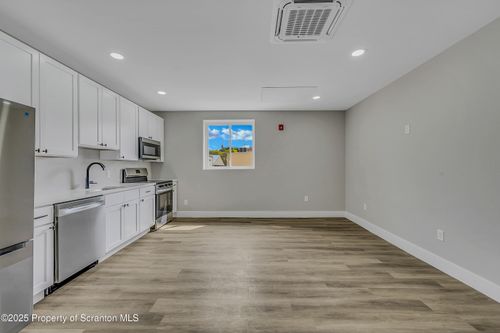 14-215 Hickory St, Scranton, PA, 18505-1165 | Card Image