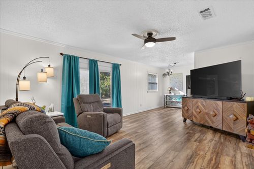 441 Nathan St, Burleson, TX, 76028-5918 | Card Image