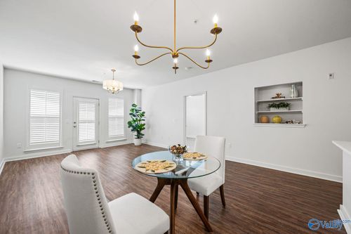 apt-302-401 20th St S, BIRMINGHAM, AL, 35233-2040 | Card Image