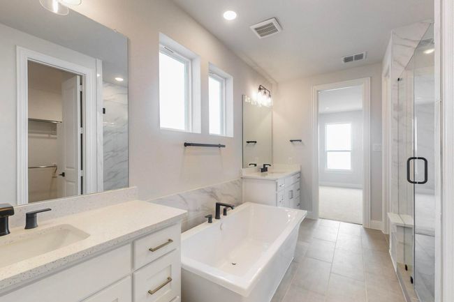 2208 Fairwater Mews, House other with 4 bedrooms, 3 bathrooms and null parking in Rowlett TX | Image 20