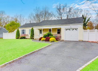 54 Patricia Lane, House other with 3 bedrooms, 2 bathrooms and null parking in South Setauket NY | Image 2