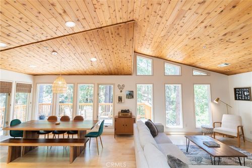 1069 Delle Dr, Crestline, CA, 92325 | Card Image