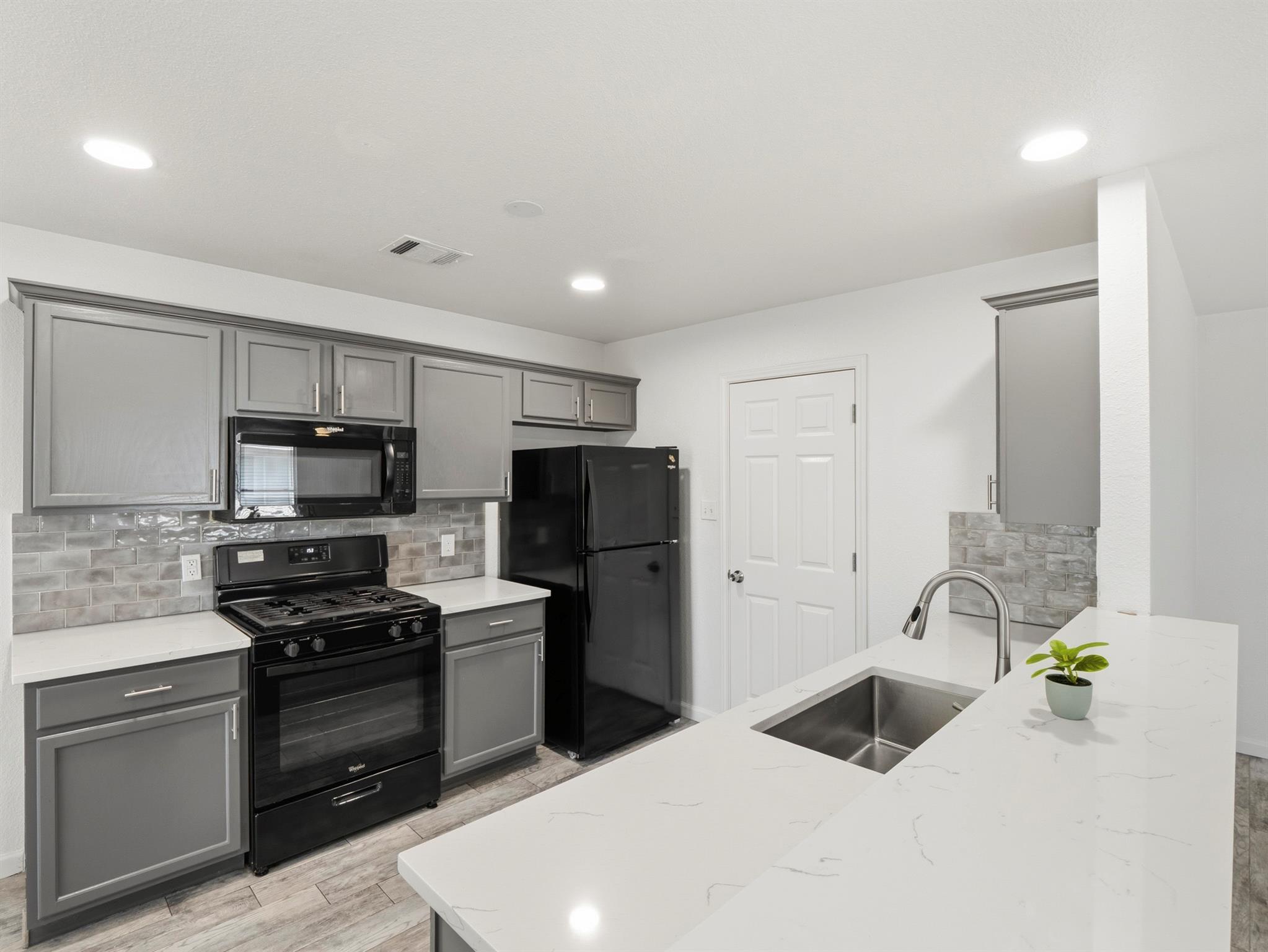 Residential Lease in Pflugerville 2