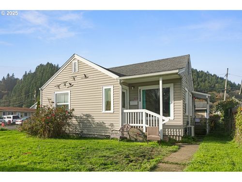 1289 Ivy Ave, Reedsport, OR, 97467-1346 | Card Image