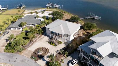 252 Sabine Dr, House other with 4 bedrooms, 3 bathrooms and 4 parking in Pensacola Beach FL | Image 2