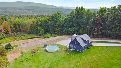 522 Glastenview Drive, House other with 3 bedrooms, 2 bathrooms and null parking in Shaftsbury VT | Image 2