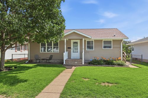 620 3rd Ave, Camanche, IA, 52730-1645 | Card Image