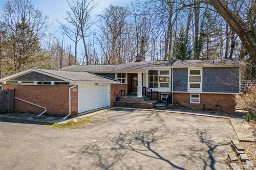 32998 Biddestone Ln, Farmington Hills, MI, 48334-4306 | Card Image