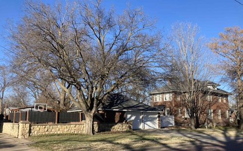 622 S Main St, McPherson, KS, 67460-5428 | Card Image