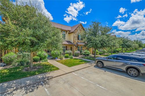3205 Papa Bear Dr, College Station, TX, 77845-1407 | Card Image