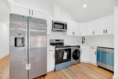 163 Beach 25th St, Far Rockaway, NY, 11691-2203 | Card Image