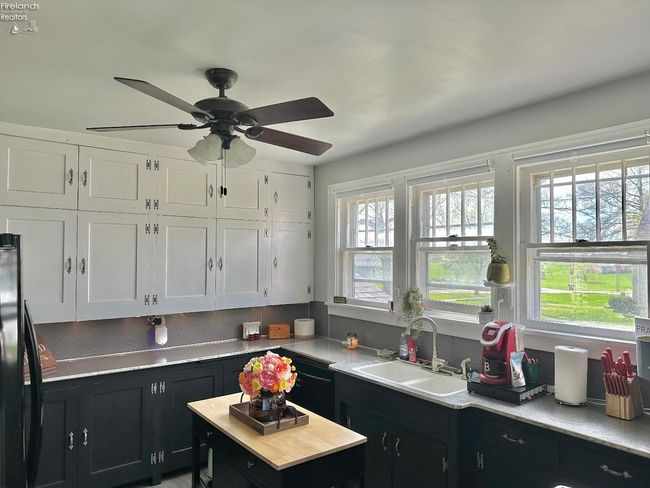 60 W Main St, House other with 4 bedrooms, 2 bathrooms and 2 parking in Greenwich OH | Image 6