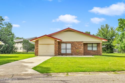 2309 Cottonwood Dr, Gulfport, MS, 39503-3651 | Card Image