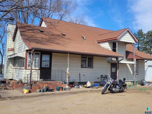 8101 W 12th St Street, Sioux Falls, SD, 57106-5839 | Card Image