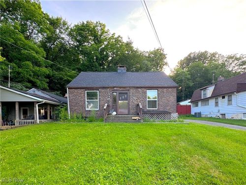 399 N Thomas Rd, Tallmadge, OH, 44278-1792 | Card Image