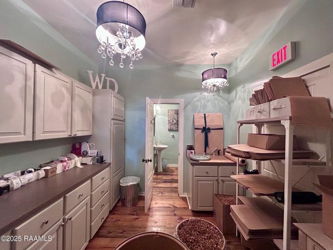 xtra spce full bath | Image 16
