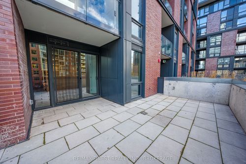 204-35 Parliament St, Toronto, ON, M5A4R2 | Card Image
