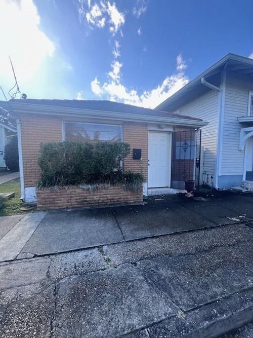 3232 Saint Philip St, New Orleans, LA, 70119-3925 | Card Image