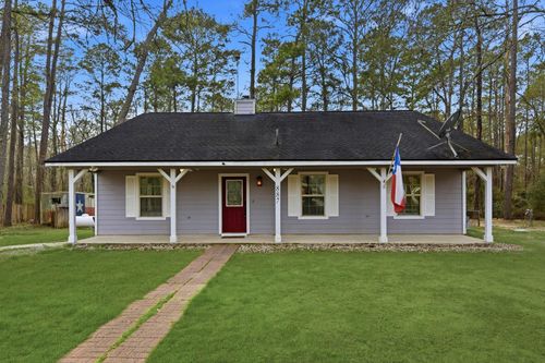 887 County Road 404, Dayton, TX, 77535-4353 | Card Image