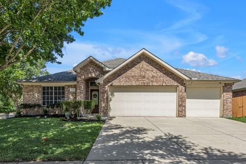 2001 Robincreek Cv, Heartland, TX, 75126-8270 | Card Image