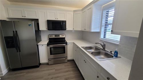 apt-109-9273 Sw 8th St, Boca Raton, FL, 33428-6870 | Card Image