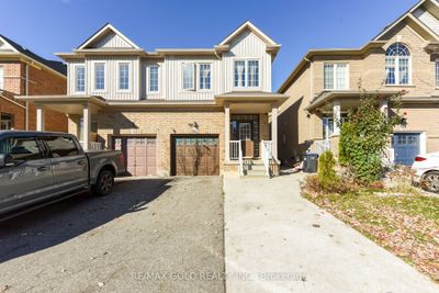 86 Crumlin Cres, House attached with 3 bedrooms, 4 bathrooms and 4 parking in Brampton ON | Image 1