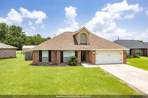 26328 Millstone Dr, Denham Springs, LA, 70726-6560 | Card Image