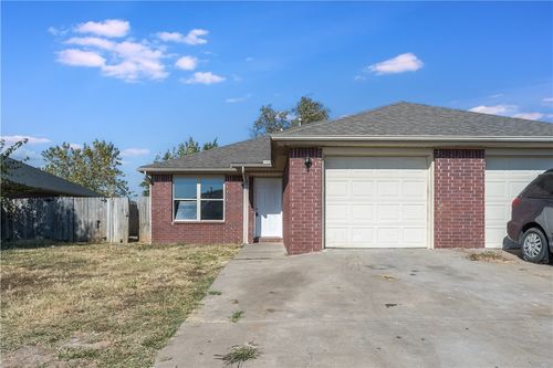 404 E Marietta Court, Rogers, AR, 72758 | Card Image