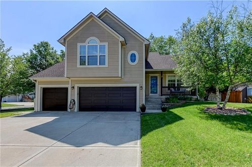 1750 Bridget Pl, Liberty, MO, 64068-2698 | Card Image