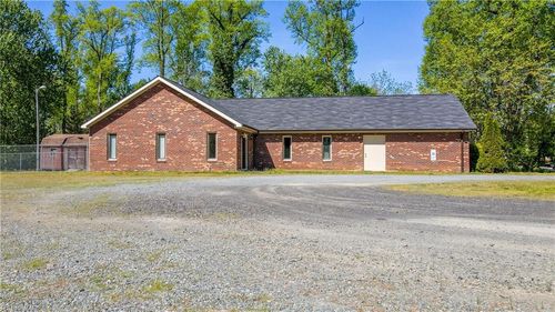 717 W Harrison St, Reidsville, NC, 27320-4623 | Card Image