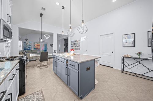 2611 Winding Creek Way, Conroe, TX, 77385-8006 | Card Image