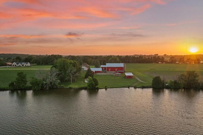 N4554 Lakeview Road, House other with 5 bedrooms, 3 bathrooms and null parking in HUSTISFORD WI | Image 4