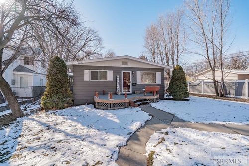 160 Curtis St, Blackfoot, ID, 83221-3237 | Card Image