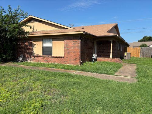 1008-1008 Poplar St, Benbrook, TX, 76126-2717 | Card Image