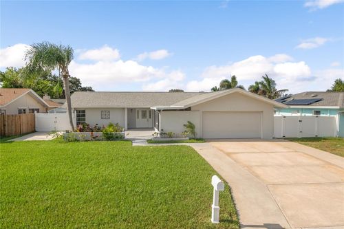 13900 89th Ave, SEMINOLE, FL, 33776-2143 | Card Image