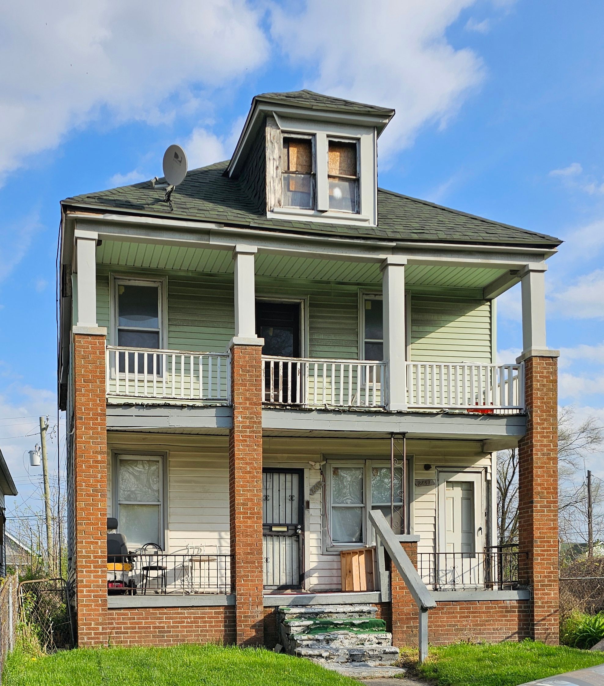 Cody St, Hamtramck, MI 48212