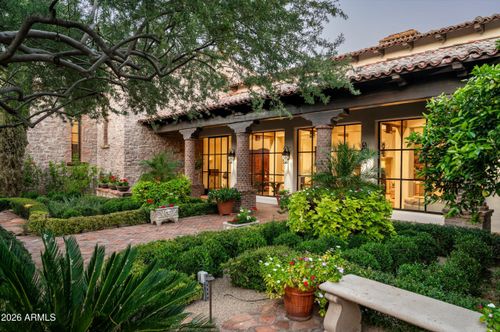 6201 N 20th St, Phoenix, AZ, 85016-1913 | Card Image