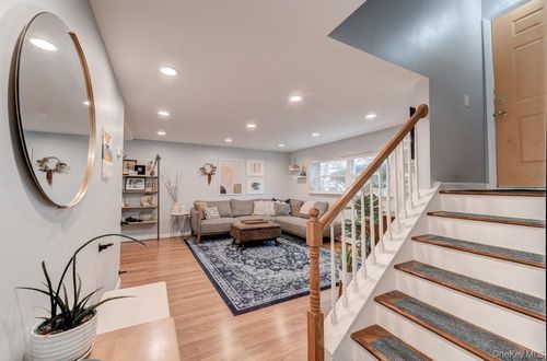 f3-4 Forge Gate Dr, Cold Spring, NY, 10516-3119 | Card Image