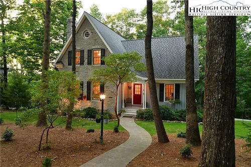 21 Maple Leaf Ln, Glade Valley, NC, 28627-9639 | Card Image